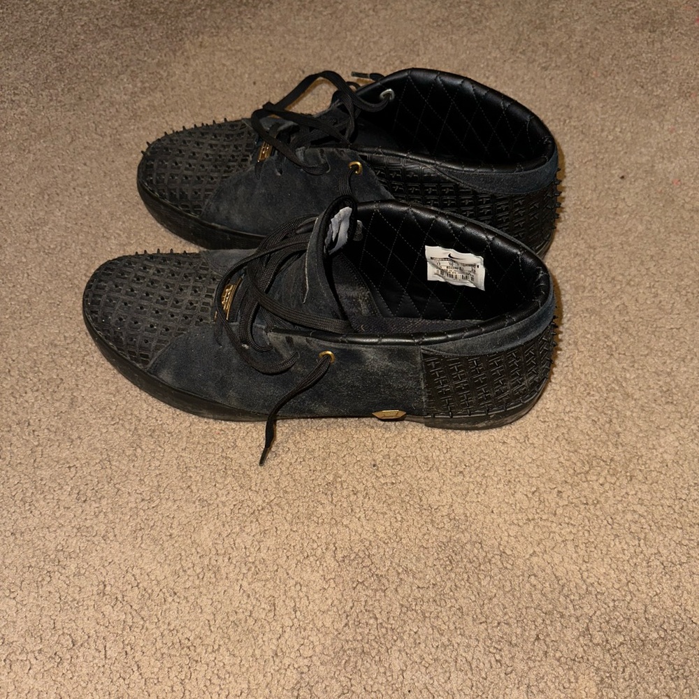 NSW LeBron casual shoes